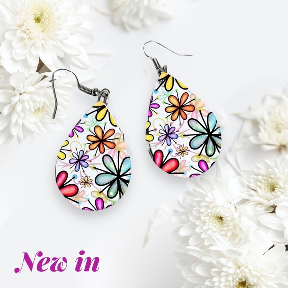 New Custom Pop Art Flower Tear Drop Dangle Earrings - Picture 1 of 3